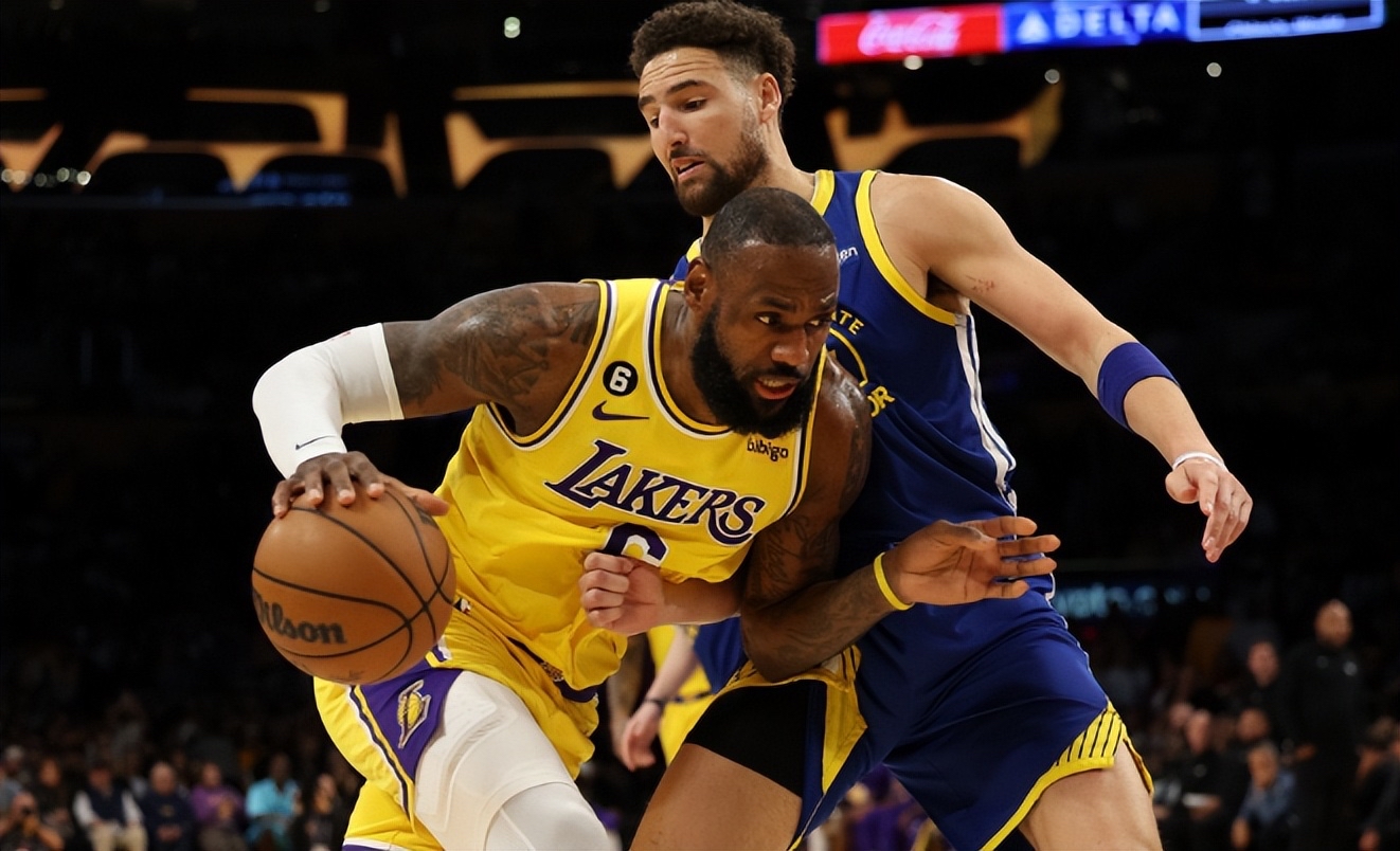 拜仁带队取胜！，杜兰特重要时刻比赛规则变更上演精彩一战(浓眉和杜兰特谁带队厉害)