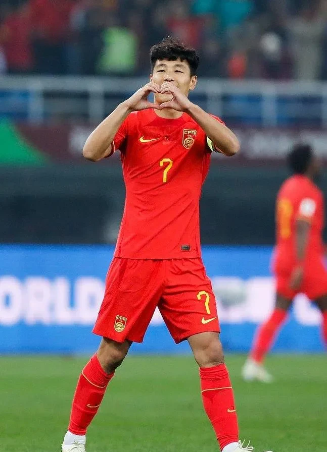 欧联倒计时，上海海港今夜回应争议，细节引发关注，底气十足，细节决定成败的简单介绍