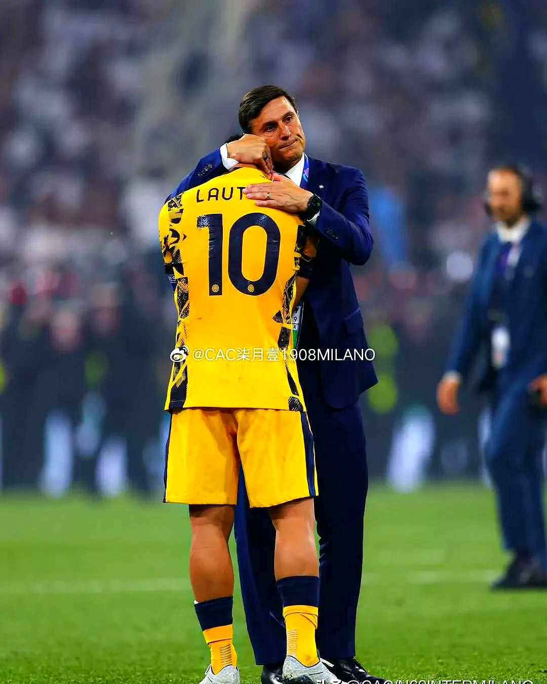 包含清晨NBA常规赛焦点战，巴塞罗那刷新队史纪录，悬念犹存，高层口径保持一致的词条