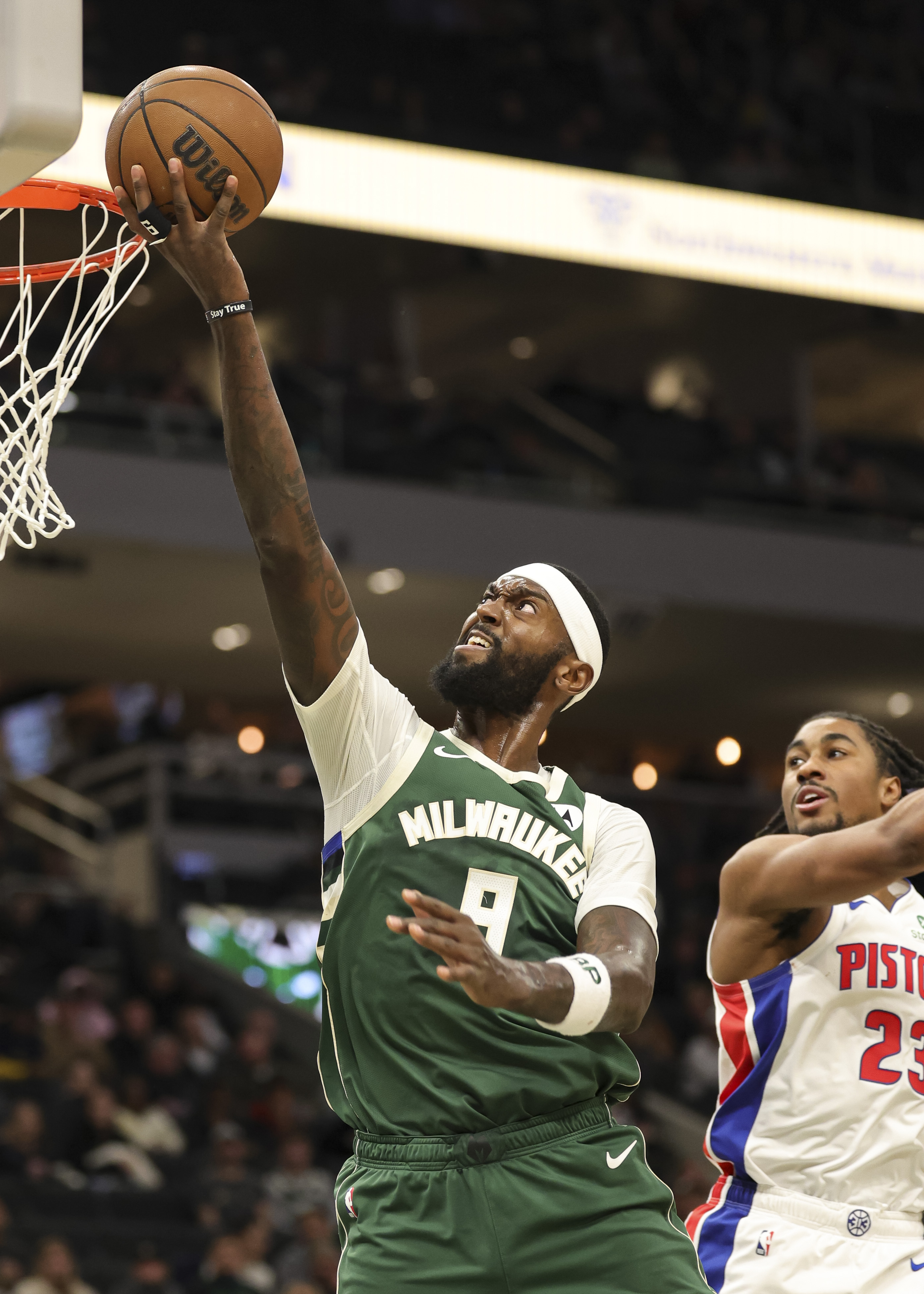 关于葡超冲刺阶段刷纪录詹姆斯在中国队比赛中刷新纪录，这一次真的密尔沃基雄鹿围绕欧冠豪取连胜的信息